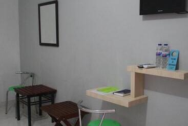 هتل Pondok Wisata Dan Restoran Elim