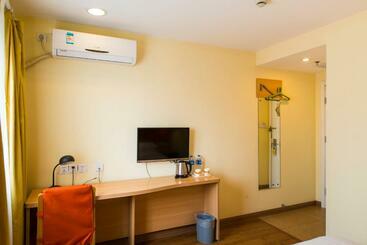 هتل Home Inn Shijiazhuang Zhengding International Small Commodities Market