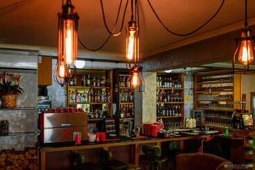 هتل Roser House Boutique   Pe Malul Lacului Colibita