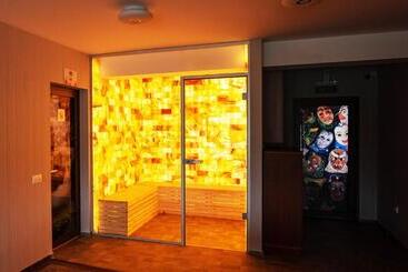 هتل Roser House Boutique   Pe Malul Lacului Colibita