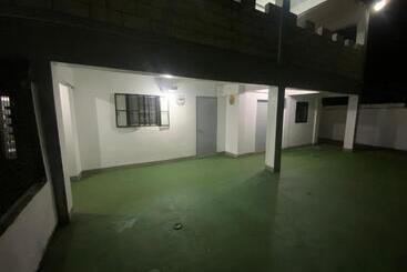 مُتل Chillax Inn