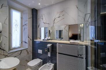 تختخواب و صبحانه Lucca In Azzurro Maison De Charme