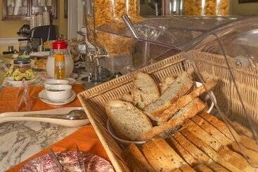 تختخواب و صبحانه Lucca In Azzurro Maison De Charme