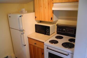هتل Canadas Best Value Inn & Suites Summerside