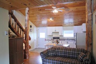 هتل Canadas Best Value Inn & Suites Summerside
