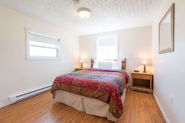 هتل Canadas Best Value Inn & Suites Summerside
