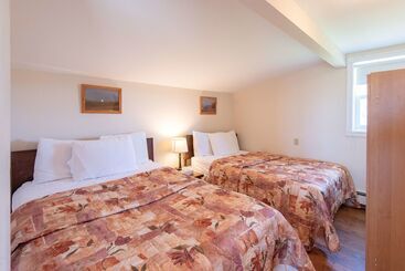 هتل Canadas Best Value Inn & Suites Summerside