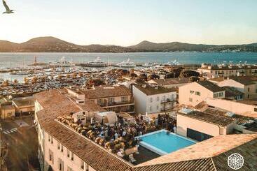 호텔 De Paris Sainttropez