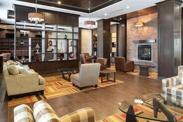 هتل Four Points By Sheraton Edmonton International Airport