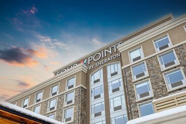 هتل Four Points By Sheraton Kelowna Airport