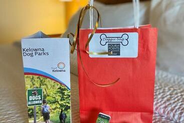 هتل Four Points By Sheraton Kelowna Airport
