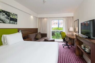هتل Hampton By Hilton Birmingham Jewellery Quarter