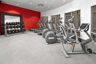 هتل Hampton Inn By Hilton Calgary Airport North