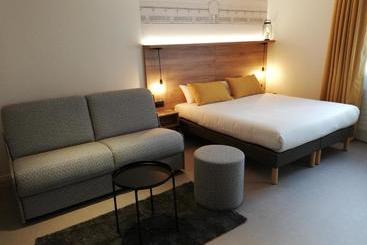 هتل Hôtel Des Halles