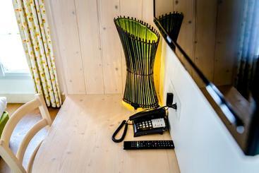 هتل Hôtel La Galiote En Ré
