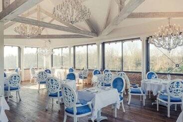 هتل Hôtel Mercure Villeneuve Sur Lot Moulin De Madame
