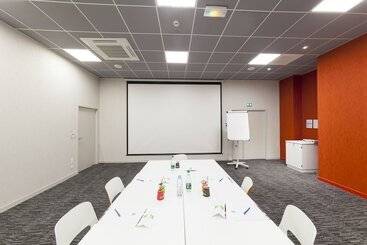 هتل Ibis Styles Poitiers Centre