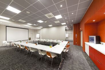 هتل Ibis Styles Poitiers Centre