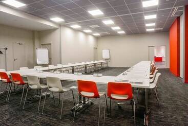 هتل Ibis Styles Poitiers Centre