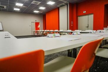 هتل Ibis Styles Poitiers Centre