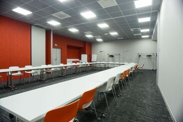 هتل Ibis Styles Poitiers Centre
