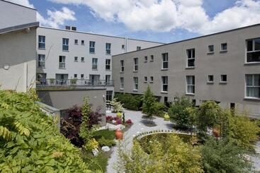 هتل Logis Hôtel Victor Hugo & Spa