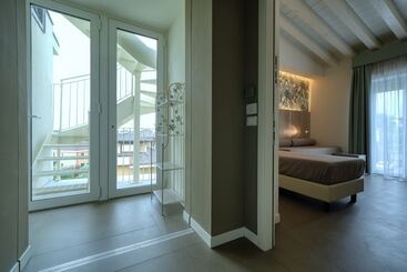 هتل Palazzo Del Garda & Spa
