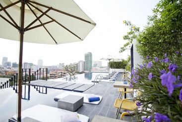 Patio Hotel & Urban Resort