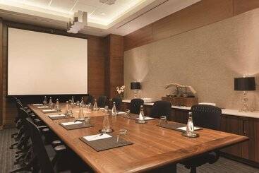 Radisson Hotel & Conference Centre Calgary Airport