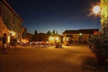 هتل روستایی Borgo Castelvecchi