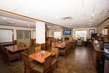 هتل Service Plus Inns & Suites Drayton Valley