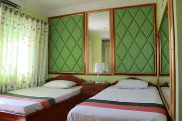هتل Sky Park Guesthouse