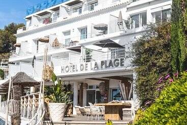 هتل De La Plage   Mahogany