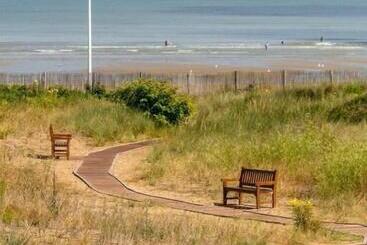 هتل Thalazur Cabourg   Hôtel & Spa
