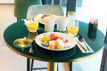 هتل Padja Hôtel & Spa Vannes