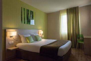 هتل The Originals City, Hôtel Des Lys, Dreux