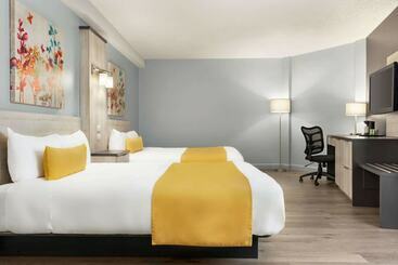 هتل Travelodge By Wyndham Alma