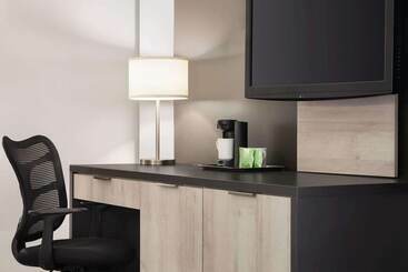 هتل Travelodge By Wyndham Alma