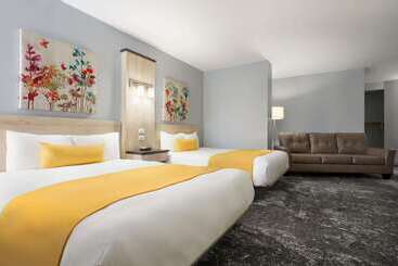 هتل Travelodge By Wyndham Alma