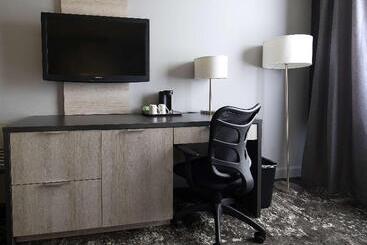 هتل Travelodge By Wyndham Alma