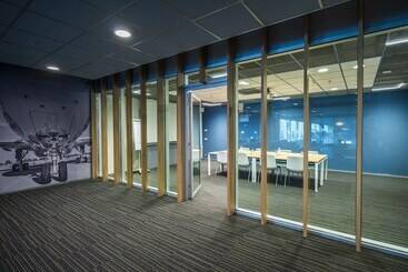 هتل Tulip Inn Eindhoven Airport