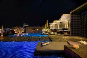 Patio Hotel & Urban Resort