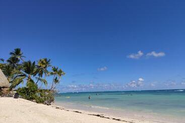 Bavaro Green