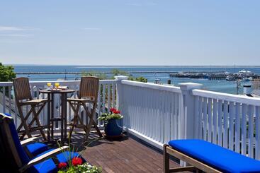 Bed and Breakfast Benchmark Inn