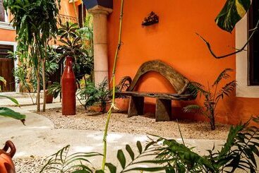 هتل Casa De Las Flores