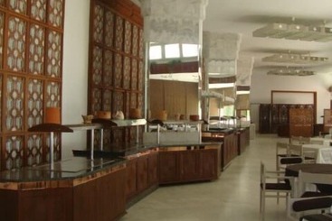 هتل Corniche Palace