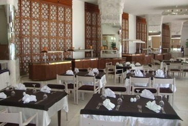 هتل Corniche Palace
