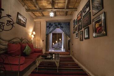 هتل Dar Kamar