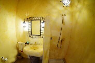 هتل Dar Kamar