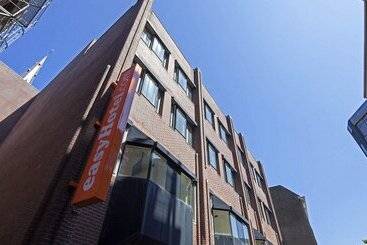 Easyhotel The Hague City Centre